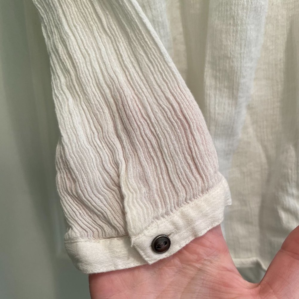 Button down blouse - Picture 3 of 3
